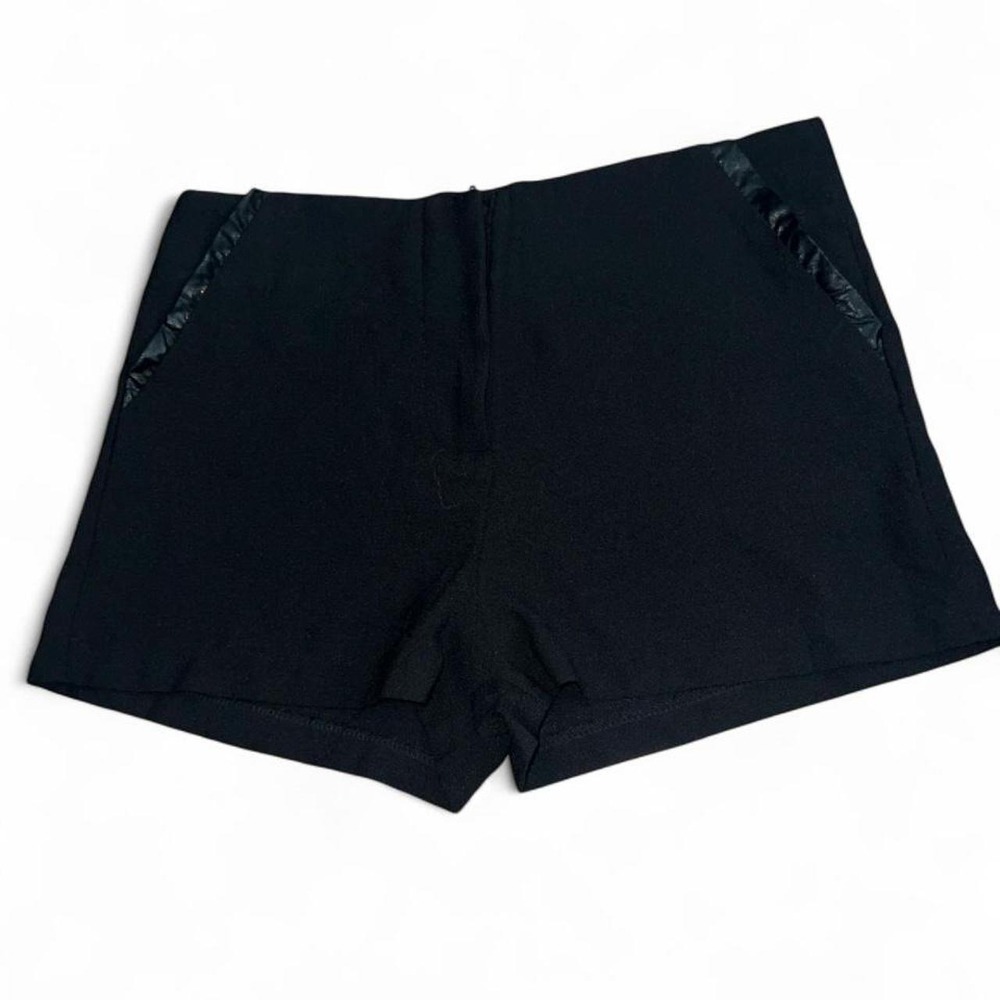 new with tags Alice Moon black dress shorts  women Small